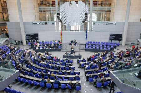 83. Sitzung des Deutschen Bundestages in Berlin