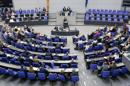 83. Sitzung des Deutschen Bundestages in Berlin