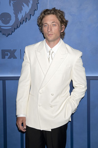 Season 5 Premiere 'The Bear' in New York