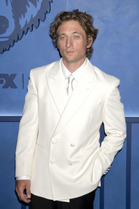 Season 5 Premiere 'The Bear' in New York