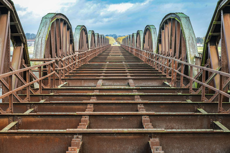 Dömitzer Eisenbahnbrücke in Langendorf