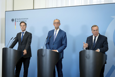 Pressekonferenz nach der Sitzung des Bundeskabinetts in Berlin