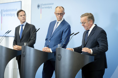 Pressekonferenz nach der Sitzung des Bundeskabinetts in Berlin