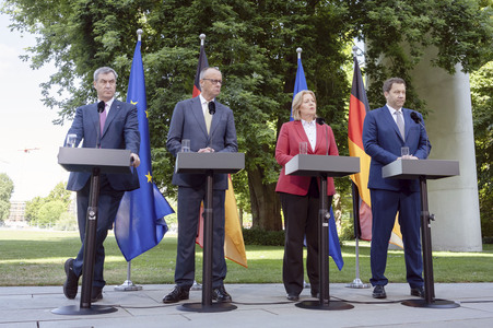 Pressekonferenz zu den Ergebnissen des Koalitionsausschusses in Berlin