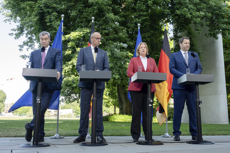 Pressekonferenz zu den Ergebnissen des Koalitionsausschusses in Berlin
