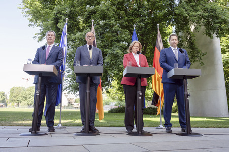 Pressekonferenz zu den Ergebnissen des Koalitionsausschusses in Berlin