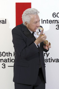 Crystal Globe Award für Dustin Hoffmann, Karlovy Vary International Film Festival 2026