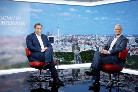 ARD-Sommerinterview mit Lars Klingbeil in Berlin
