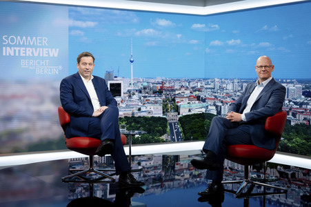 ARD-Sommerinterview mit Lars Klingbeil in Berlin