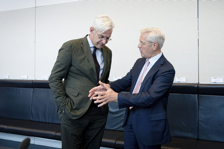 Fraktionssitzung der CDU/CSU-Bundestagsfraktion in Berlin