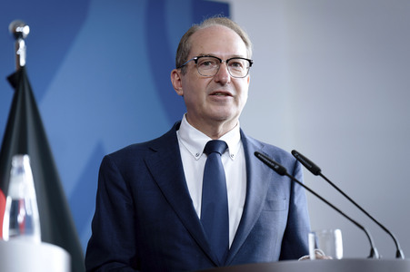 Treffen von Morten Bodskov und Alexander Dobrindt in Berlin