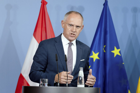Pressestatement von Gerhard Karner und Alexander Dobrindt in Berlin