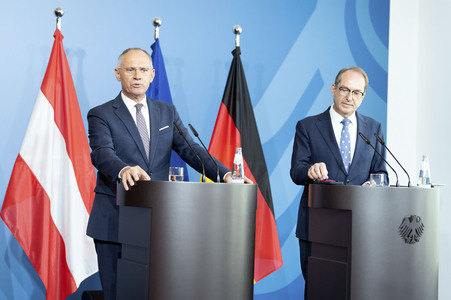 Pressestatement von Gerhard Karner und Alexander Dobrindt in Berlin