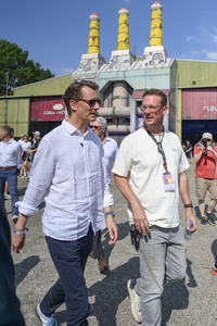 Hendrick Wüst besucht das Parookaville in Weeze
