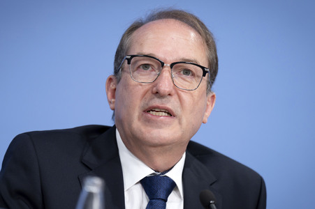 Bundespressekonferenz 'Bundeslagebild Sexualdelikte zum Nachteil von Kindern und Jugendlichen 2025' in Berlin