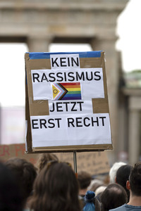 Nach dem Terroranschlag beim 48. Christopher Street Day 2026 in Berlin