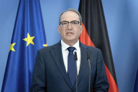 Pressekonferenz zur Reform des Rechts der Nachrichtendienste in Berlin