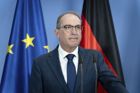 Pressekonferenz zur Reform des Rechts der Nachrichtendienste in Berlin