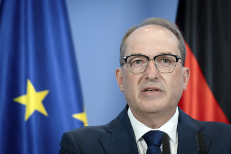 Pressekonferenz zur Reform des Rechts der Nachrichtendienste in Berlin