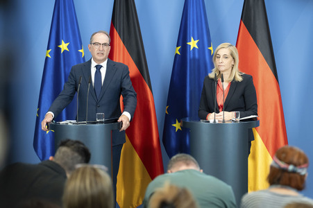 Pressekonferenz zur Reform des Rechts der Nachrichtendienste in Berlin