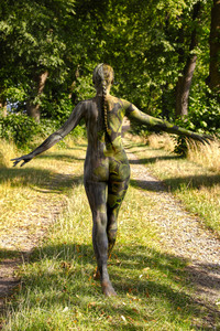 NATURE ART: Lindenallee / Linden Avenue Bodypainting
