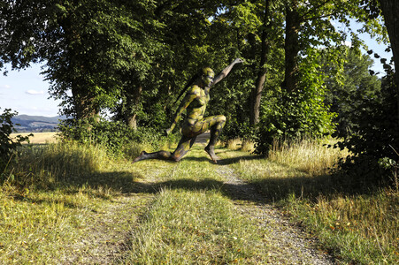 NATURE ART: Lindenallee / Linden Avenue Bodypainting