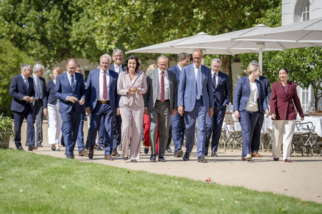 Kabinettsklausur im Schloss Neuhardenberg