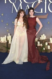 Filmpremiere 'Practical Magic 2 - Zauberhafte Schwestern' in London