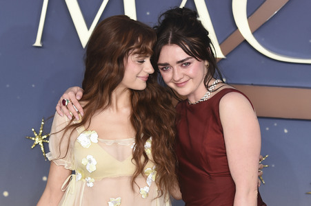 Filmpremiere 'Practical Magic 2 - Zauberhafte Schwestern' in London