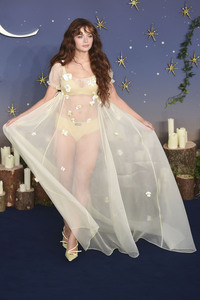 Filmpremiere 'Practical Magic 2 - Zauberhafte Schwestern' in London