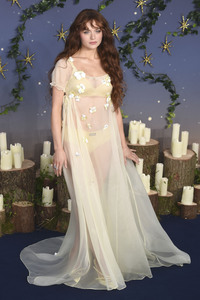 Filmpremiere 'Practical Magic 2 - Zauberhafte Schwestern' in London