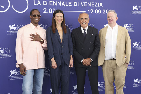Photocall mit den Sparten-Jurys, Internationale Filmfestspiele von Venedig 2026