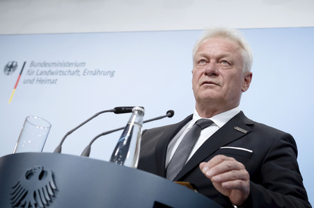 Pressekonferenz zur Vorstellung des Ernteberichts 2025 in Berlin