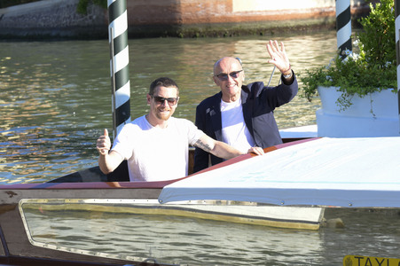 Abfahrt von Jack O'Connell und Danny Boyle vom Hotel Excelsior, Internationale Filmfestspiele von Venedig 2026