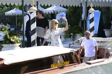 Abfahrt von Laura Dern vom Hotel Excelsior, Internationale Filmfestspiele von Venedig 2026