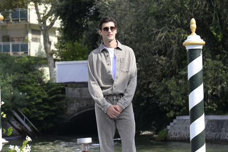 Ankunft von Virna Toppi und Nicola Del Freo am Hotel Excelsior, Internationale Filmfestspiele von Venedig 2026
