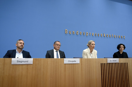 Bundespressekonferenz 'AfD - Auswirkungen der Landtagswahl in Sachsen-Anhalt auf die Bundespolitik' in Berlin