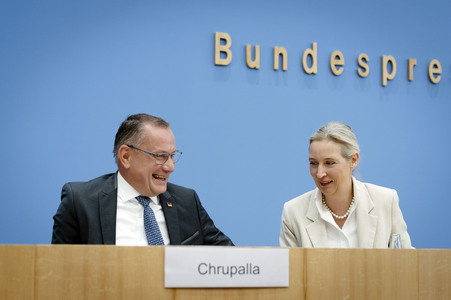 Bundespressekonferenz 'AfD - Auswirkungen der Landtagswahl in Sachsen-Anhalt auf die Bundespolitik' in Berlin