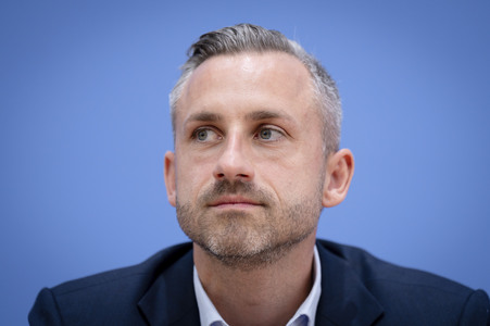 Bundespressekonferenz 'AfD - Auswirkungen der Landtagswahl in Sachsen-Anhalt auf die Bundespolitik' in Berlin