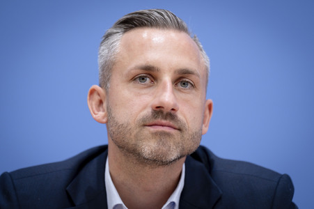 Bundespressekonferenz 'AfD - Auswirkungen der Landtagswahl in Sachsen-Anhalt auf die Bundespolitik' in Berlin