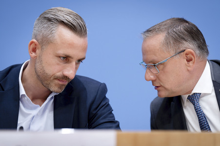Bundespressekonferenz 'AfD - Auswirkungen der Landtagswahl in Sachsen-Anhalt auf die Bundespolitik' in Berlin