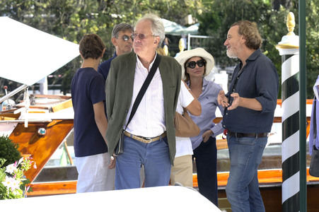 Abfahrt von Geoffrey Rush vom Hotel Excelsior, Internationale Filmfestspiele von Venedig 2026