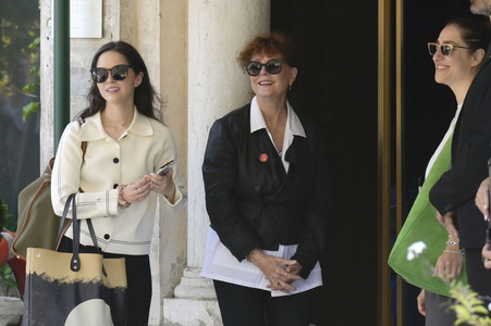 Abfahrt von Susan Sarandon vom Hotel Excelsior, Internationale Filmfestspiele von Venedig 2026