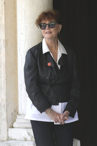 Abfahrt von Susan Sarandon vom Hotel Excelsior, Internationale Filmfestspiele von Venedig 2026