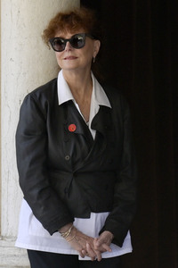 Abfahrt von Susan Sarandon vom Hotel Excelsior, Internationale Filmfestspiele von Venedig 2026