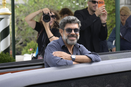 Ankunft von Pierfrancesco Favino, Giovanni Veronesi und Silvio Orlando am Hotel Excelsior, Internationale Filmfestspiele von Venedig 2026