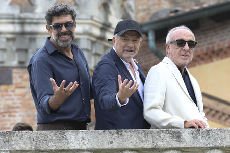 Ankunft von Pierfrancesco Favino, Giovanni Veronesi und Silvio Orlando am Hotel Excelsior, Internationale Filmfestspiele von Venedig 2026