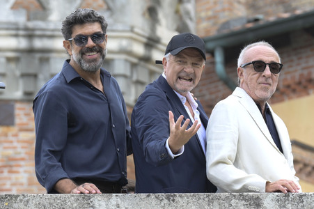 Ankunft von Pierfrancesco Favino, Giovanni Veronesi und Silvio Orlando am Hotel Excelsior, Internationale Filmfestspiele von Venedig 2026