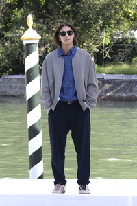 Abfahrt von Giacomo Covi vom Hotel Excelsior, Internationale Filmfestspiele von Venedig 2026