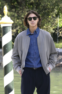 Abfahrt von Giacomo Covi vom Hotel Excelsior, Internationale Filmfestspiele von Venedig 2026